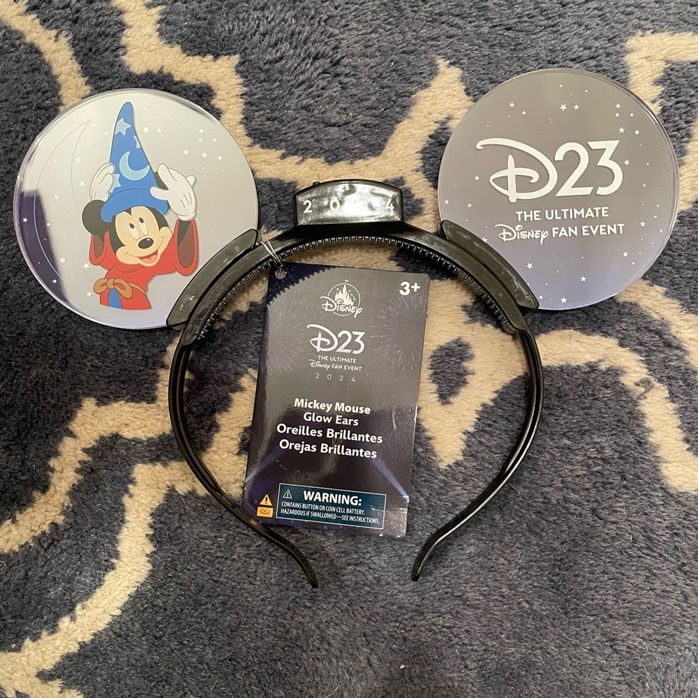 NWT D23 2024 Light Up Ears Headband
